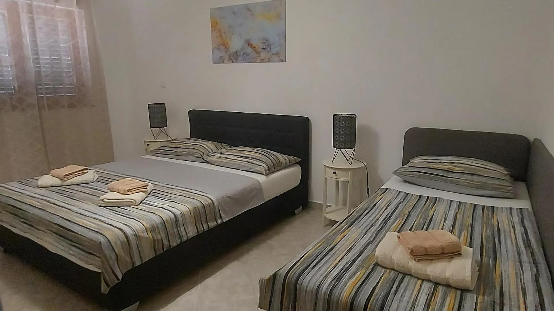 Apartment Spomax Pag Town